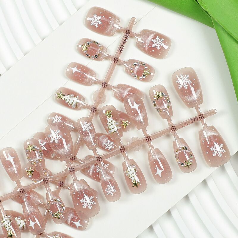 30 pieces of hand-worn nail Christmas hand-painted Christmas tree snowflake cat's eye nail art temperament cute high-grade nail art