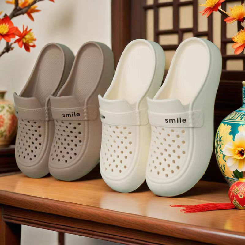 Baotou Sandals and Slippers Women's Summer Soft Sole Non-slip Casual All-match High-end Lightweight Outwear Half Slippers Women's Hole Shoes