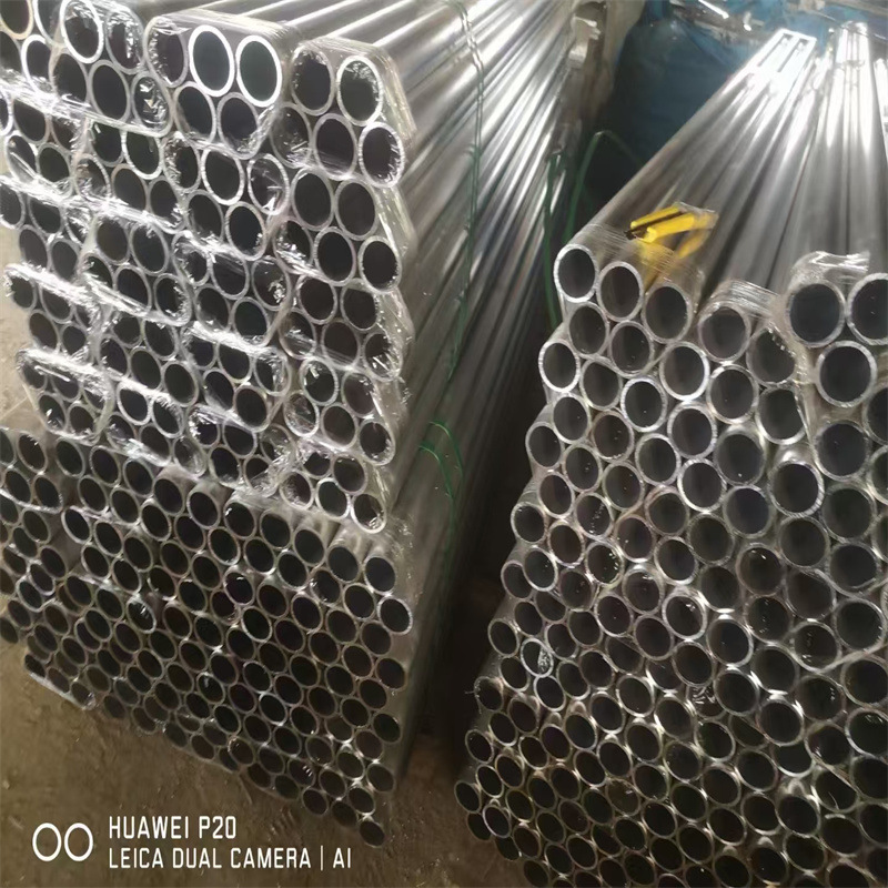 工厂批发304不锈钢薄壁圆管装饰用不锈钢管拉丝镜面不锈钢管圆管