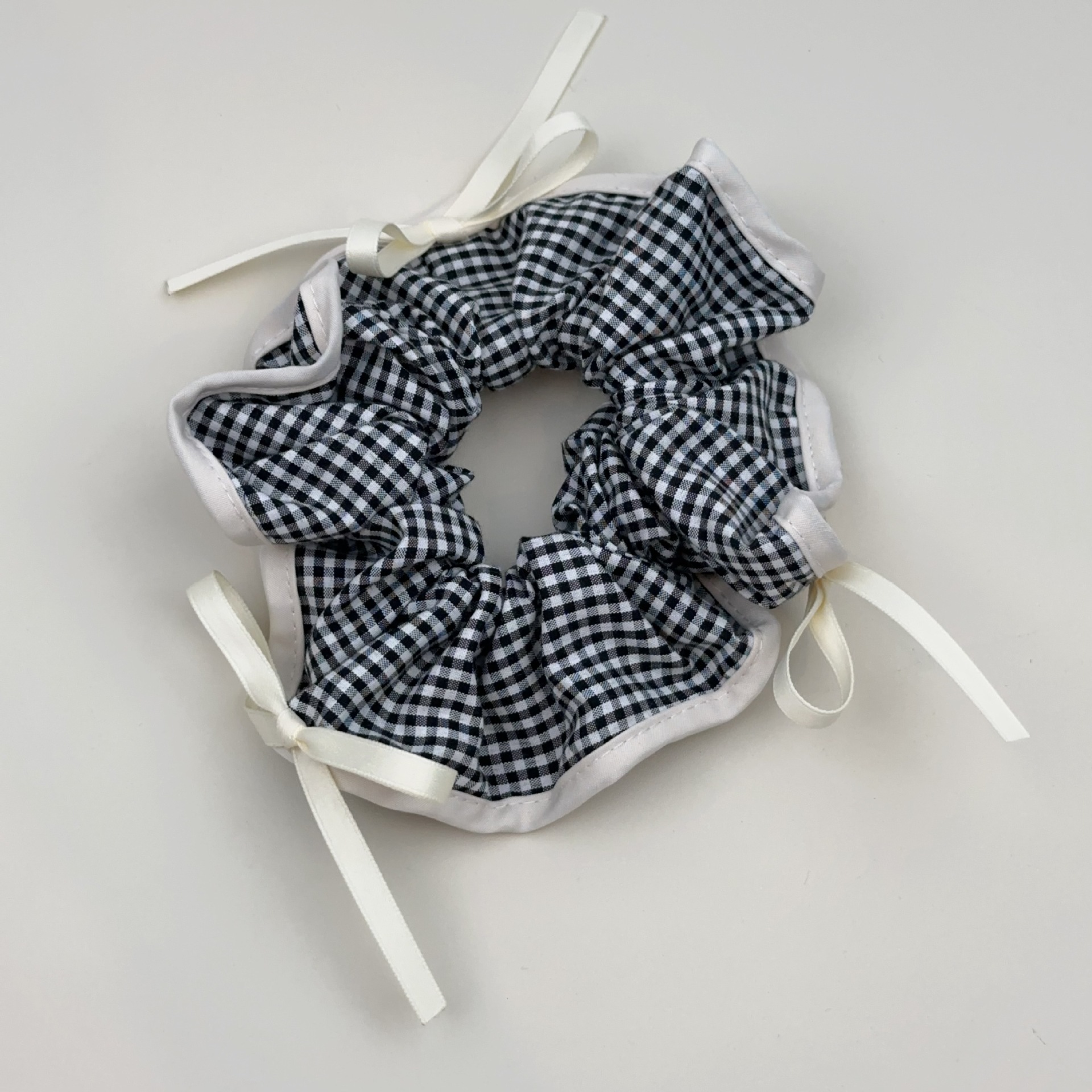 Scrunchie per capelli francese retrò a quadri con fiocco in tessuto_voghion.com