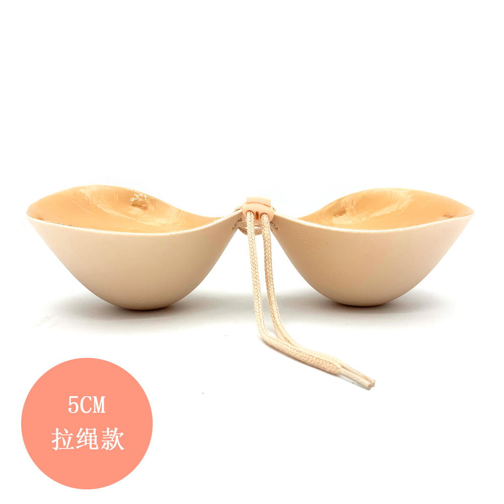 Producción y ventas pequeño pecho engrosado pegatinas en el pecho 5CM de espesor sujetador invisible pecho plano grande de silicona pegatinas en el pecho vestido de novia pegatinas de mama