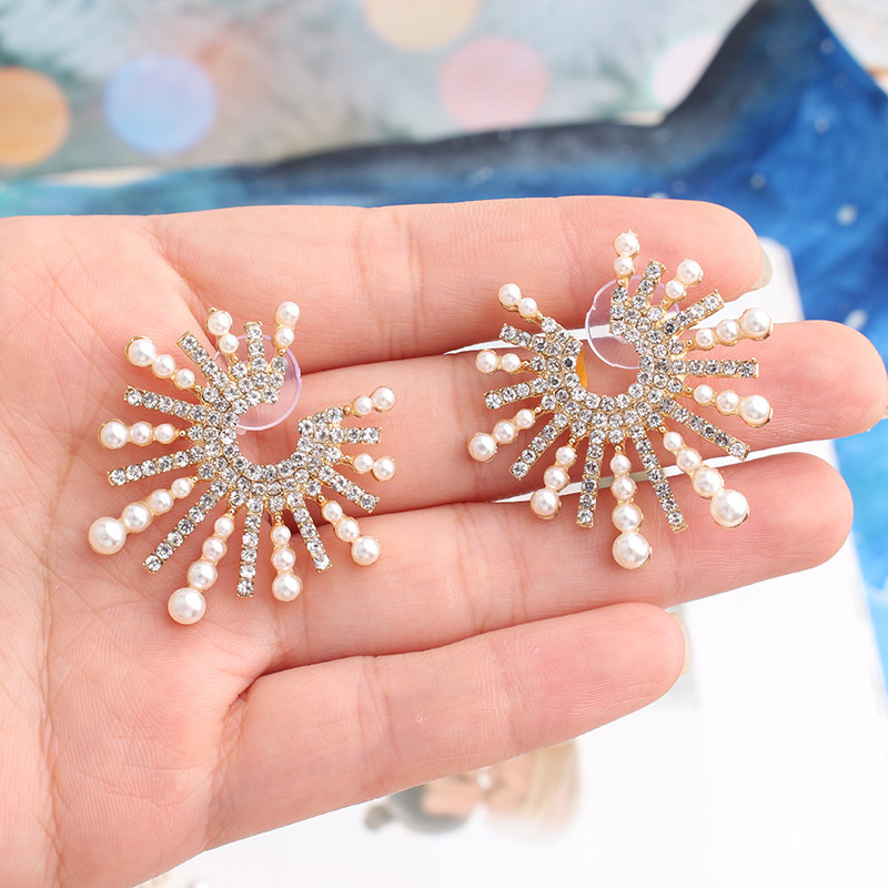 Luxurious Flower Alloy Plating Artificial Pearls Rhinestones Womenu0027S Ear Studs 1 Pair