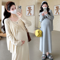 孕妇套装2025早秋新款时尚镂空刺绣蝴蝶结针织开衫吊带裙两件套女