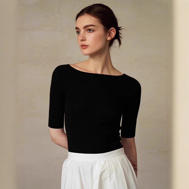 French-Style Black Short-Sleeve Knit Top for Women, Summer High-End Slim-Fit Base Layer T-Shirt Half-Sleeve Top