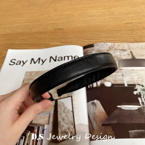 Korean Dongdaemun New Ins Retro Minimalist Elegant PU Leather Headband Jennie Same Style Headband Hairstyle Accessory for Women