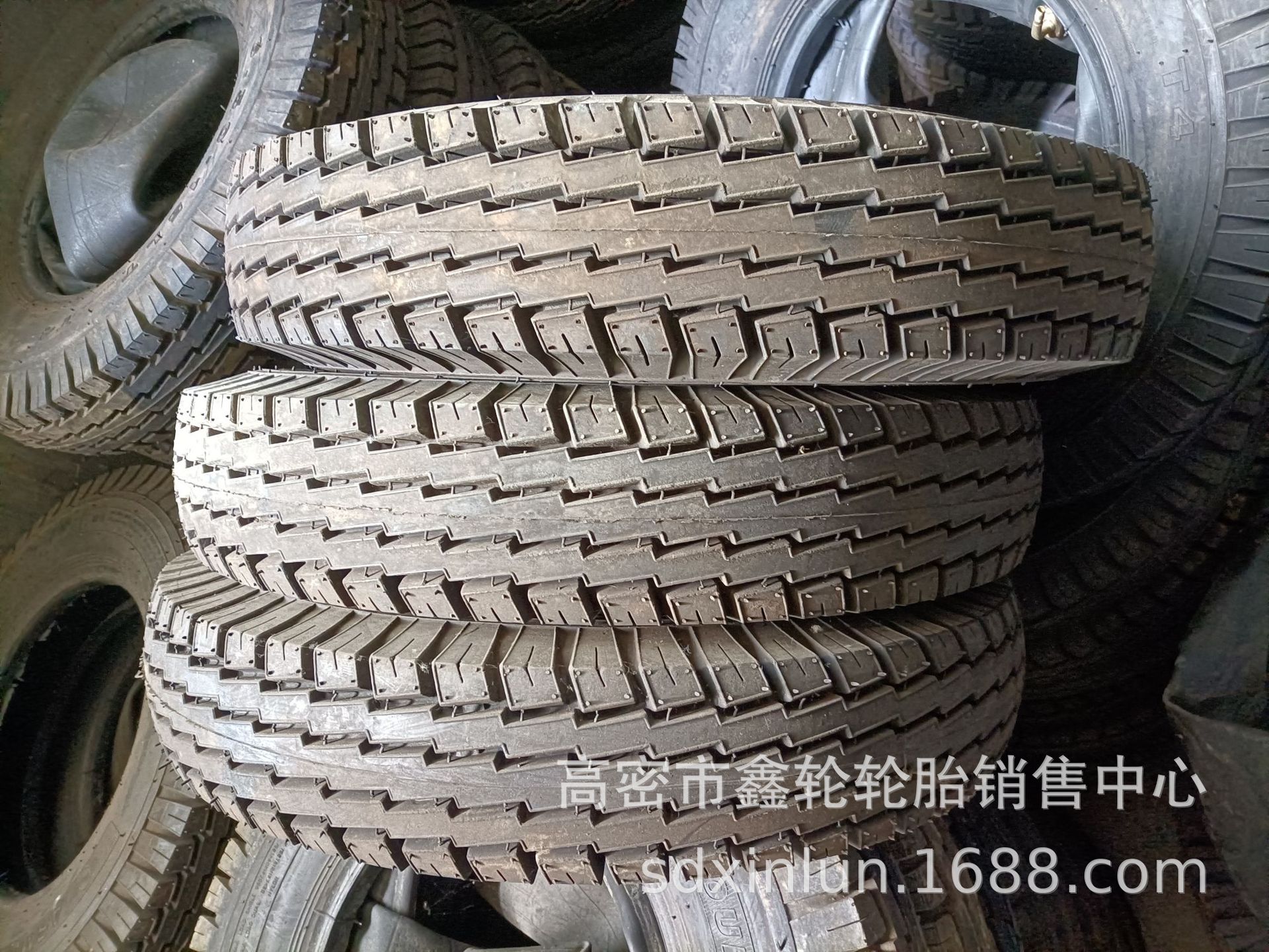 供应加强型尼龙轮胎650 700-15 650-16 700-16 750-16 825-16