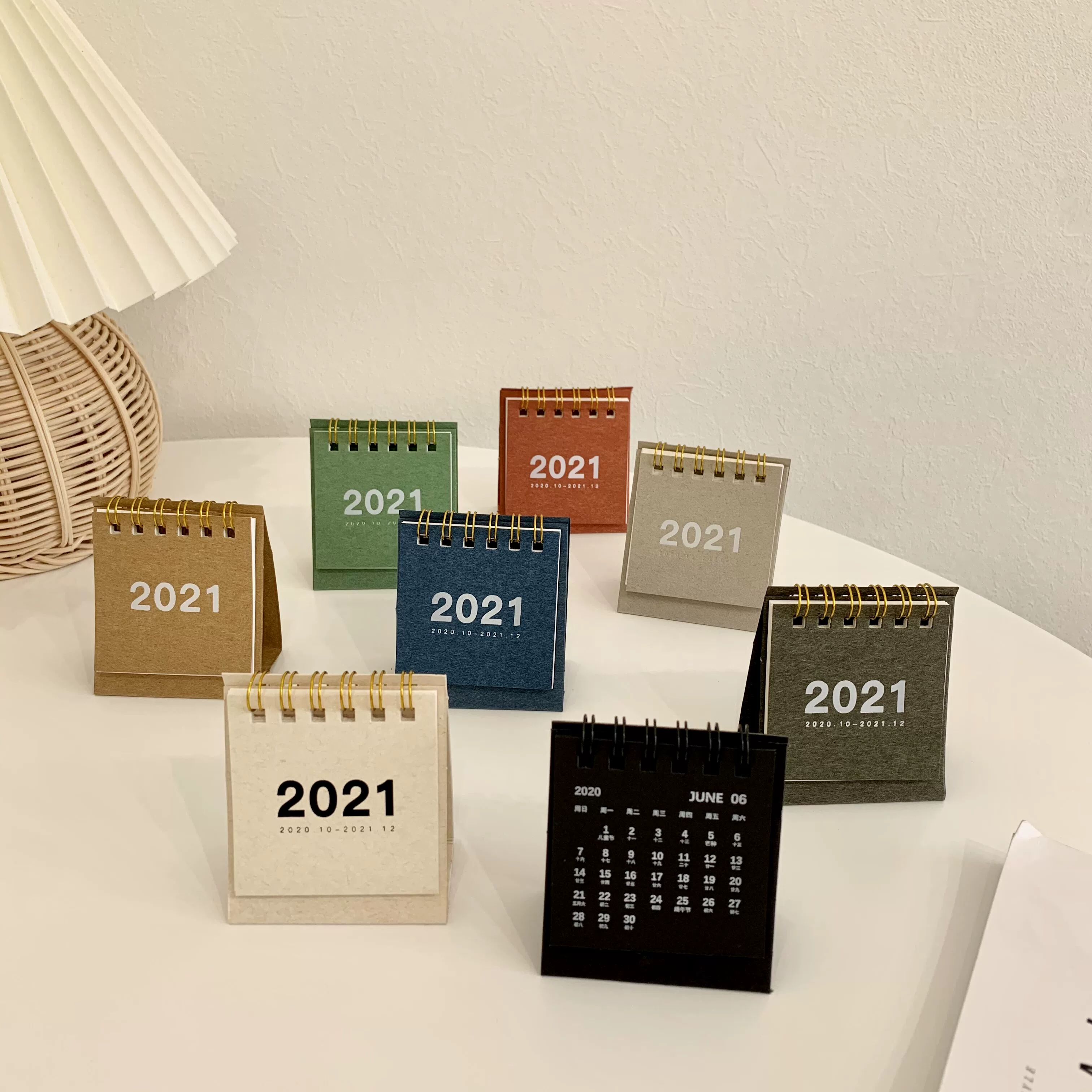 2025 настольный календарь ins ветер ультра-маленький мини-календарь настольный план