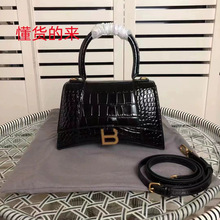 2025б��B�Ҹ�Ʒ�|�{�~�yɳ©���μ�б����Ƥƽ�y���w����Ů����