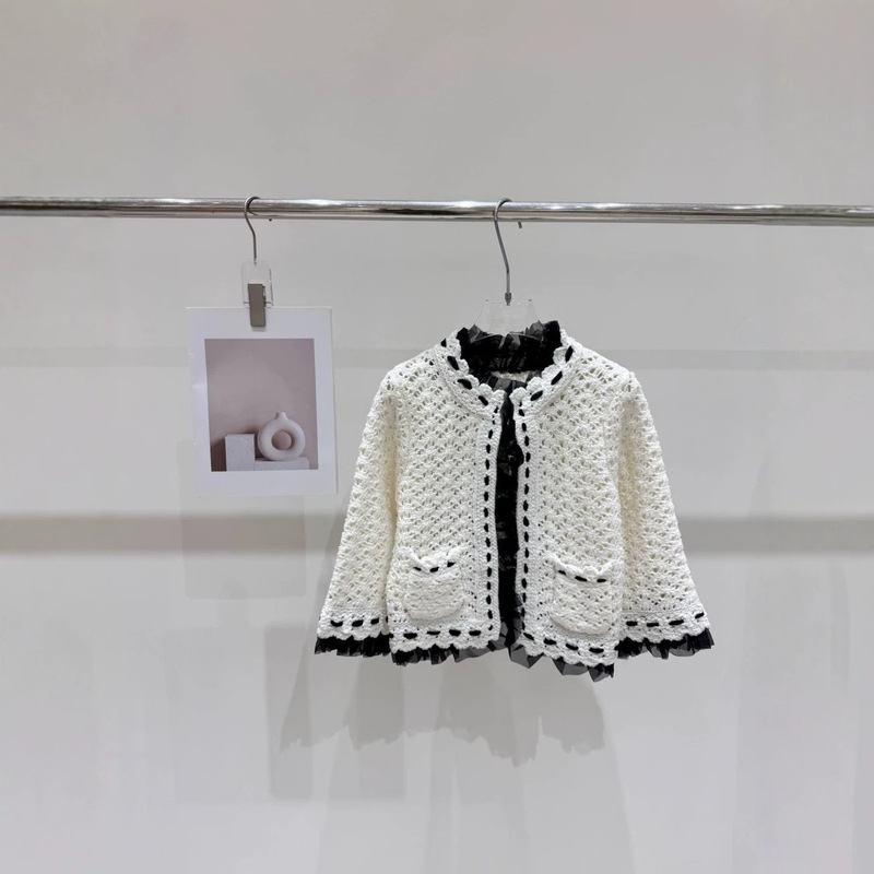 Trendy brand knitted cardigan, high-quality European-style, early autumn 26 new model, Chanel-inspired handmade chiffon knitted long-sleeve cardigan Trendy brand knitted cardigan, high-quality European-style, early autumn 26 new model, Chanel-inspired handmade chiffon knitted long-sleeve cardigan