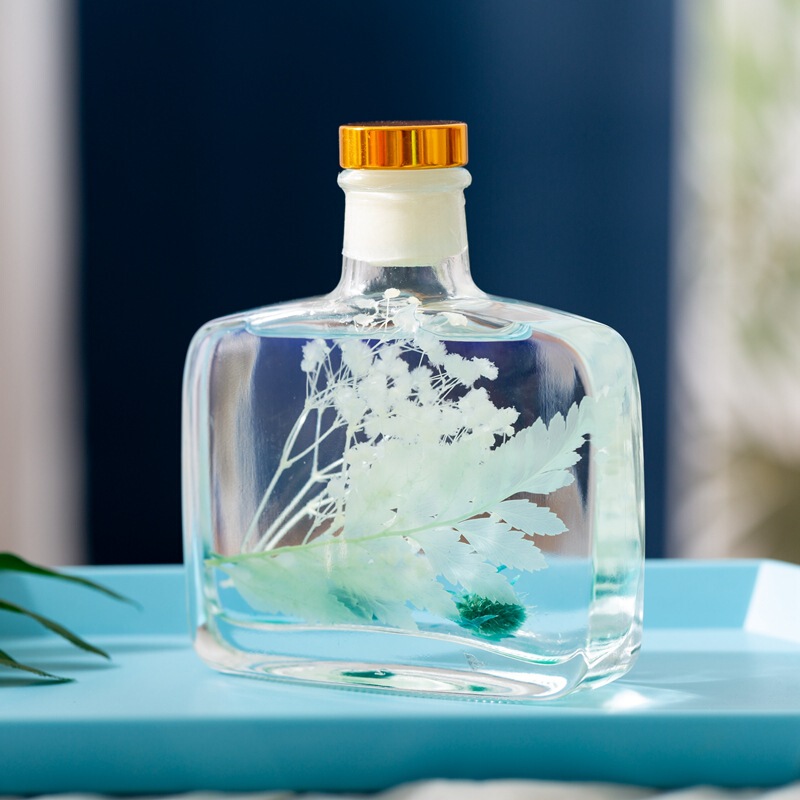 水の中の花の火のない香りのかおる7月windの家庭の日用の乾燥している花の消臭の芳香の雰囲気のトイレの空気の清新剤|undefined