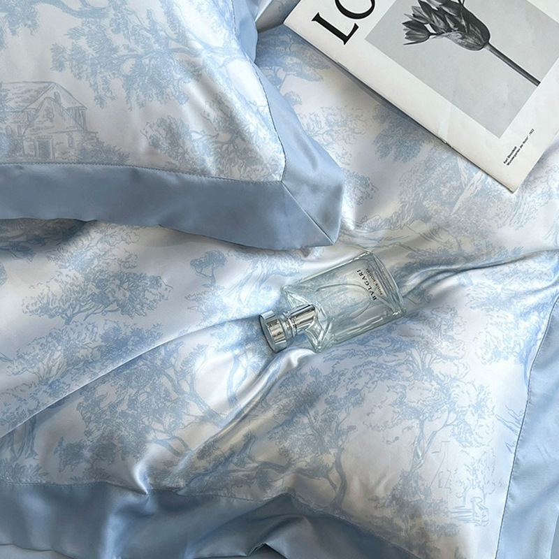 Traje de cuatro piezas de lujo ligero de seda de hielo de verano, estilo de verano de lujo ligero, edredón lavado de verano, sábanas, ropa de cama de tres piezas para dormitorio