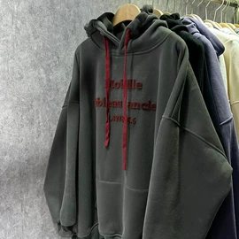 连衣裙;羽绒服;其他短外套