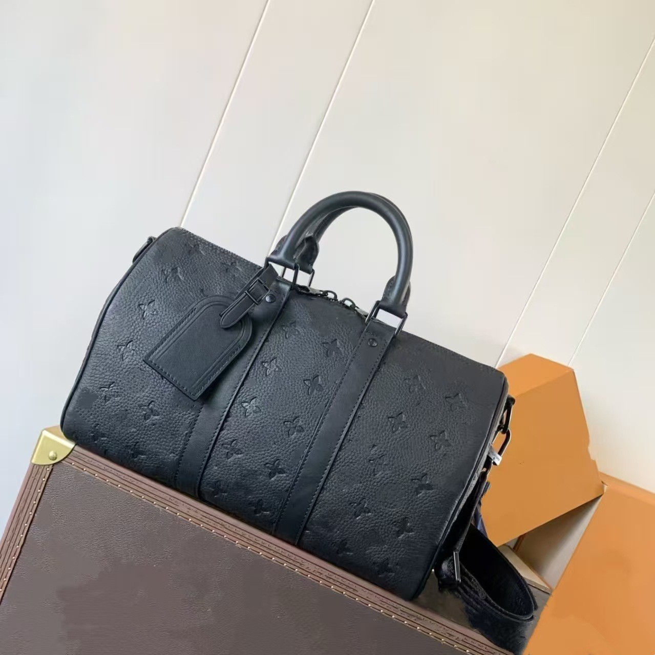 Louis Vuitton Keepall Bandouliere 25 Black Taurillon Monogram Leather