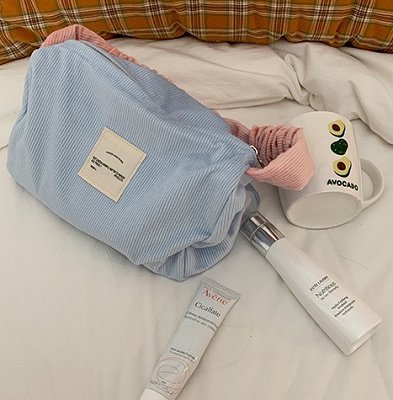 Alto valor facial de la niña corazón de cordillera bolso de mano lindo bolso de almacenamiento de color de contraste bolso de maquillaje de gran capacidad portátil para mujeres