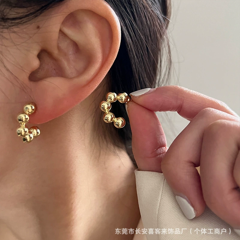 Earrings, small design fashionable silver needle, wholesale, simple and elegant design, trend of season