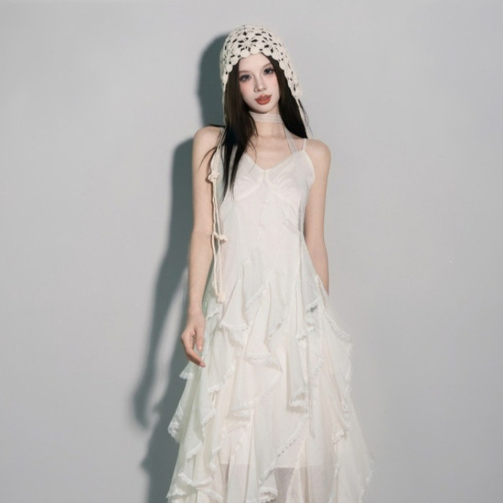 Super Stylish Off-White V-Neck Strap Dress for Women, Summer Waist-Cinching Vacation Beach Chiffon Long Dress, Fresh and Simple Solid Color Super Stylish Off-White V-Neck Strap Dress for Women, Summer Waist-Cinching Vacation Beach Chiffon Long Dress, Fresh and Simple Solid Color