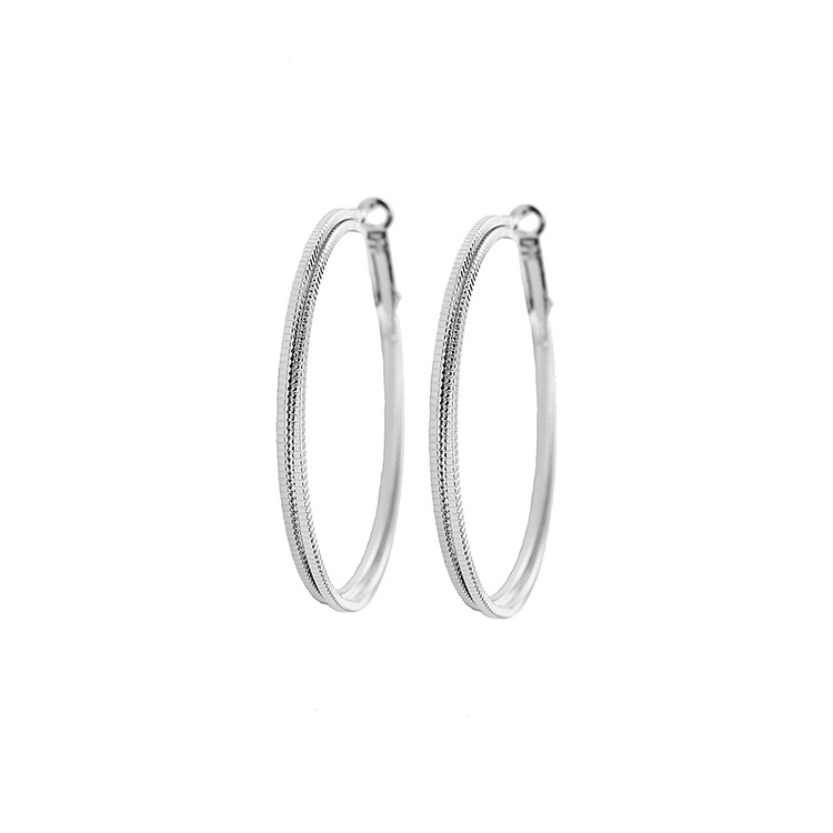 Fashion Three-color Big Circle Metal Earring Wholesale display picture 8