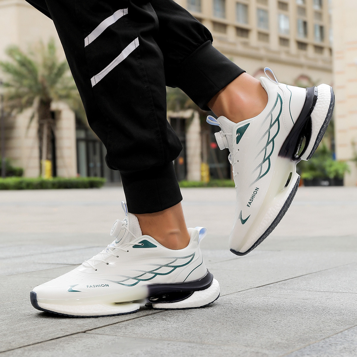 Men's Carbon Plate Slip-On Running Shoes Autumn/Winter New Arrival Ultra-Lightweight Running Shoes Rebound, Shock Absorption, Breathability Rotating S_voghion.com