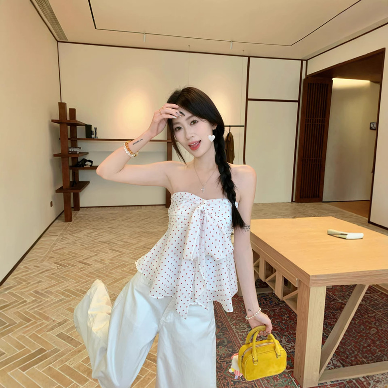 8Uioio Circulating Romance French Polka Dot Strapless Vest for Women Summer 2026 New Slim Fit Sleeveless Top 8Uioio Circulating Romance French Polka Dot Strapless Vest for Women Summer 2026 New Slim Fit Sleeveless Top