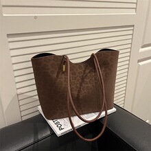 �ٴ�����μ�����y���͹Ű���2025���e���ذ�Ů�¿������ͨ����