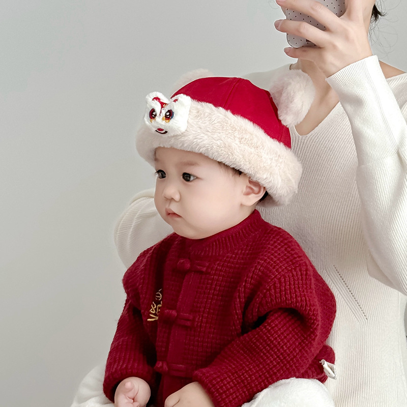 Año Nuevo, sombrero rojo para niños, sombrero de invierno cálido y grueso, sombrero de piel de peluche para bebés de un año para hombres y mujeres