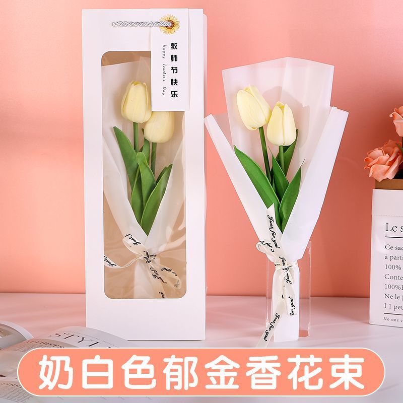 스승의 날 꽃다발-튤립 우유 화이트