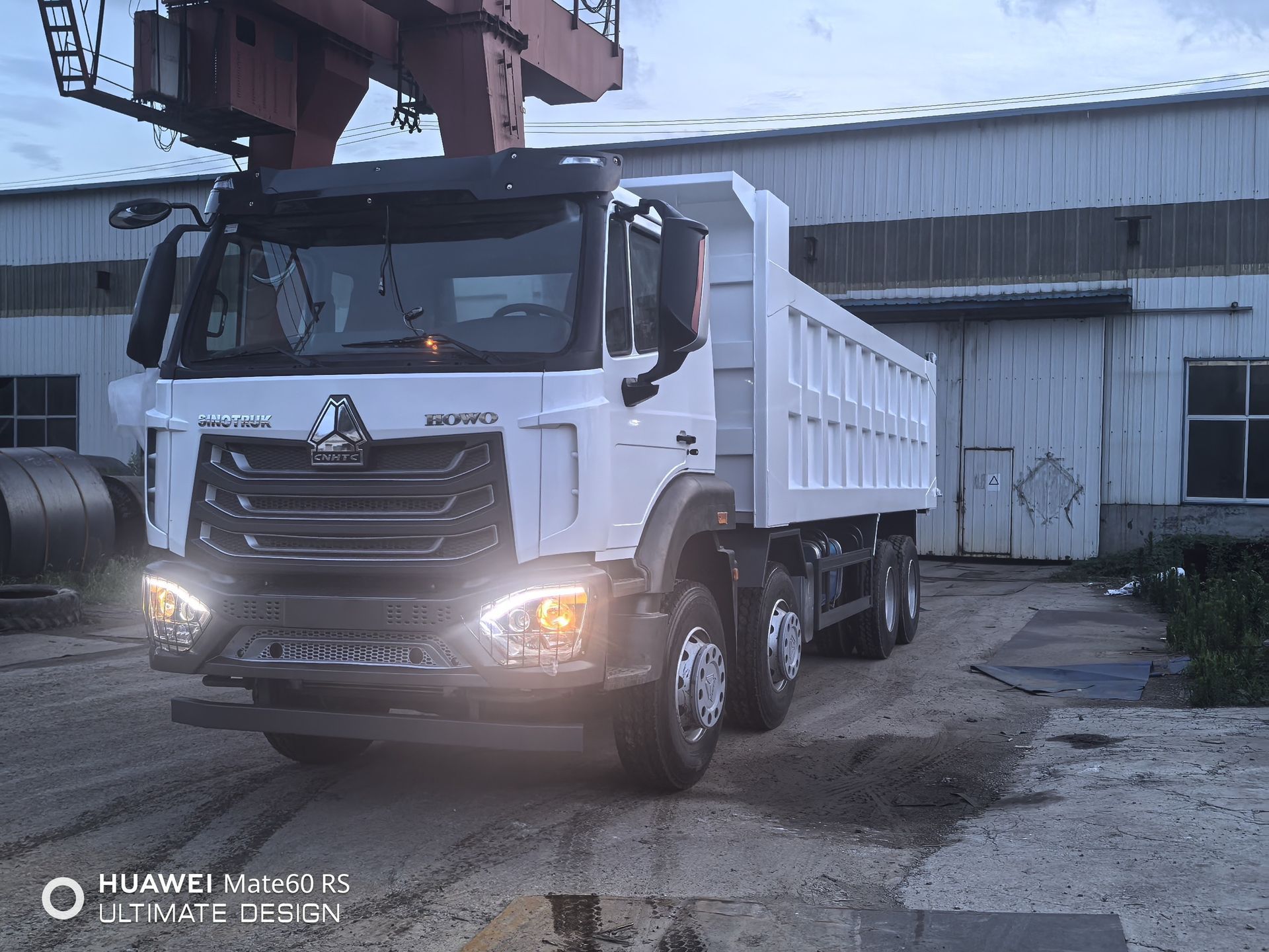 Cross-Border African Used Sinotruk Howo 8X4 371 Horsepower Engineering Transport Dump Truck Export Heavy-Duty Dump Truck