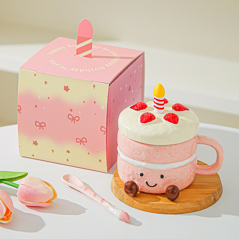 Canta de vela de cumpleaños encantadora tarta de cerámica taza de marca de dibujos animados con taza de agua de tapa de expresión creativa taza de café sonriente