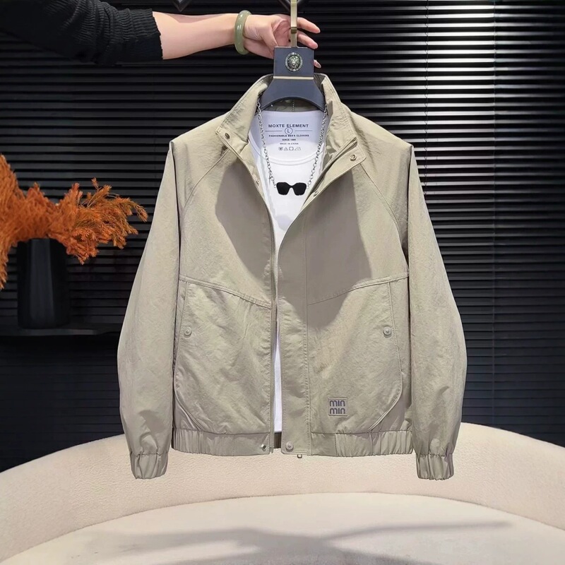 2026 Men's Trendy Solid Color Simple Stand Collar Jacket, Spring/Summer New Fashionable Versatile Casual Workwear Top 2026 Men's Trendy Solid Color Simple Stand Collar Jacket, Spring/Summer New Fashionable Versatile Casual Workwear Top