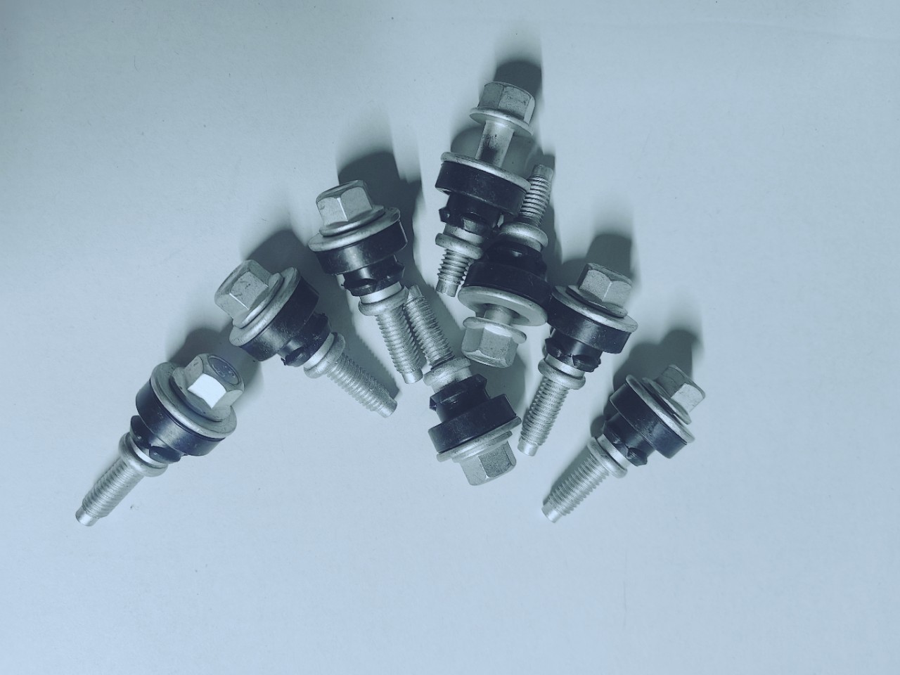 Ford 04-2014 Valve Cover Screws Ford 7L1Z-6C519-A