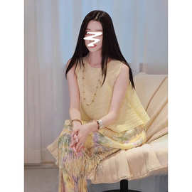 三宅2025年春季新款小众超好看别致绝美黄色上衣高腰半身裙套装女