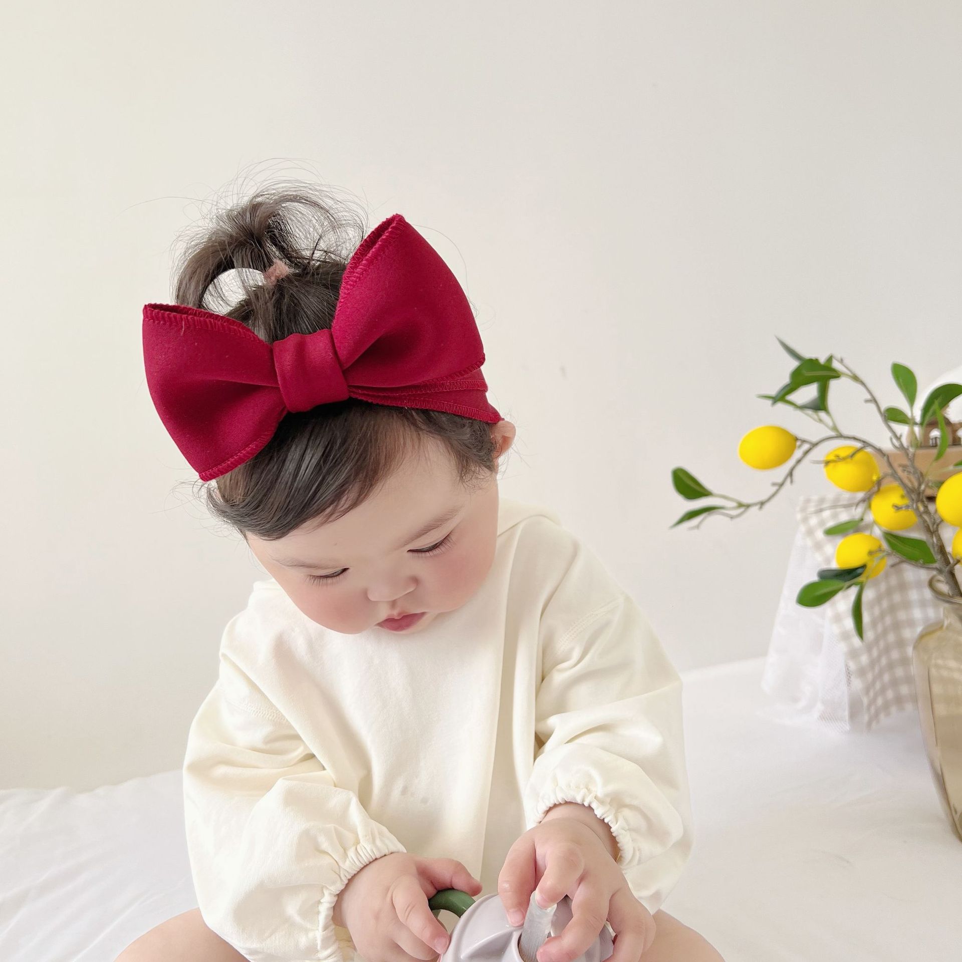 Kid's Cute Sweet Solid Color Cloth Hair Band display picture 2
