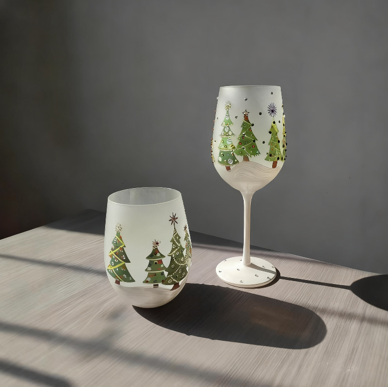 雪中的圣诞树手绘镶钻水晶红酒杯高脚杯玻璃葡萄酒杯子礼物欧式中