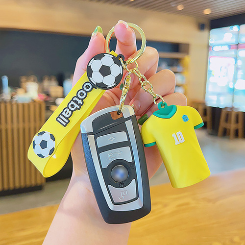 World Cup football star Messi and Ronaldo jersey key chain car key chain bag pendant claw machine small gift