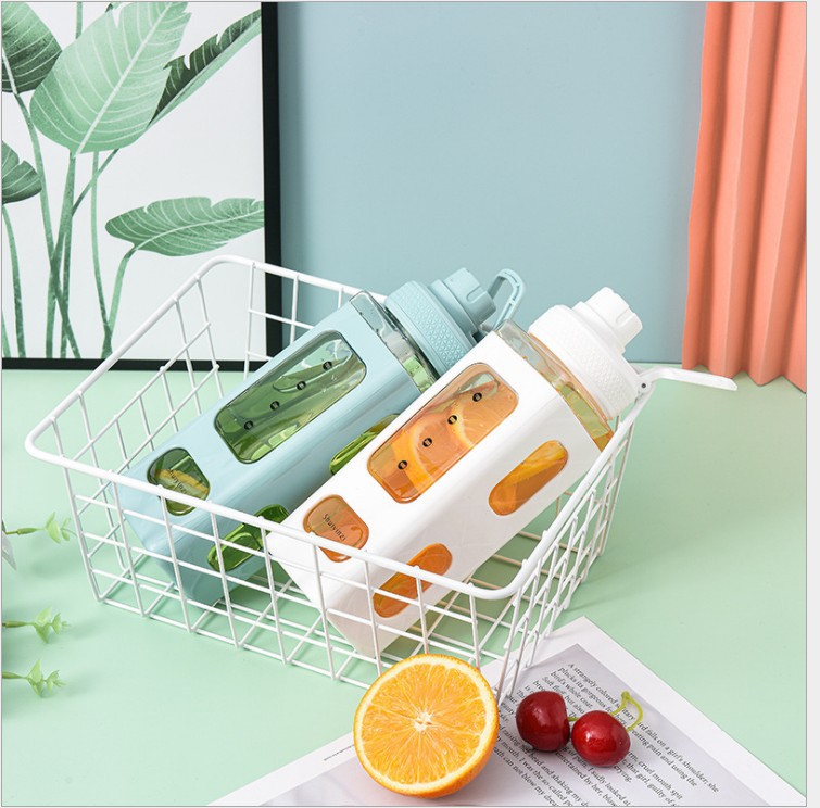 Fábrica creativa de plástico mecedora portátil taza estudiante deportes espacio taza simple fitness malayo agua