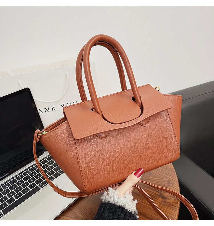 Women's Small Summer Pu Leather Classic Style Handbag display picture 3