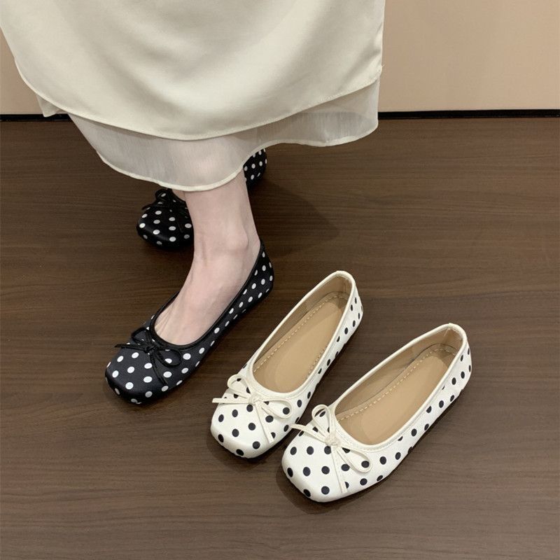 Retro Mary Jane shoes