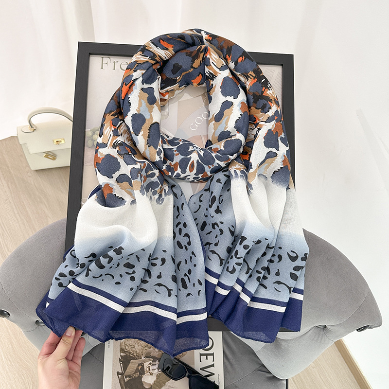 Bufandas finas japonesas y coreanas, damas de moda de nicho, estampados de viaje, chales a juego, habitaciones con aire acondicionado, bufandas de moda