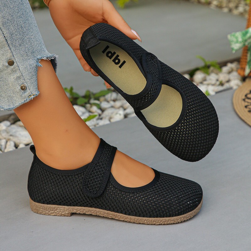 2026 Summer New Style Old Beijing Cloth Shoes, Breathable Knit Hollow Women's Mesh Shoes, Comfortable Soft Sole Slip-On Shoes for Mothers 2026 Summer New Style Old Beijing Cloth Shoes, Breathable Knit Hollow Women's Mesh Shoes, Comfortable Soft Sole Slip-On Shoes for Mothers