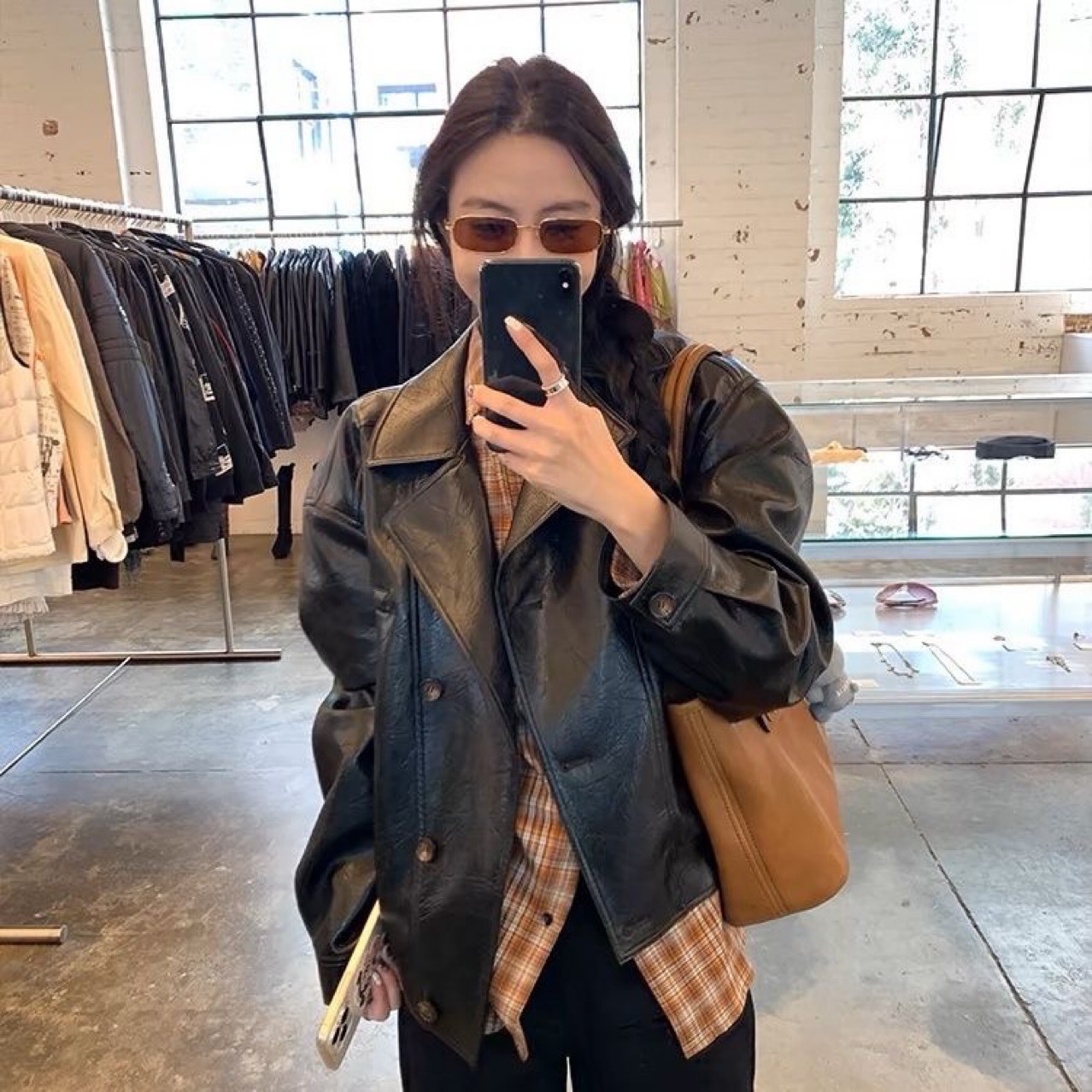 Retro black polyurethane autumn fashionable elegant jacket