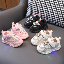 1-6岁3亮灯小孩儿童鞋子2023秋季新款男童网鞋女宝宝软底学步鞋潮