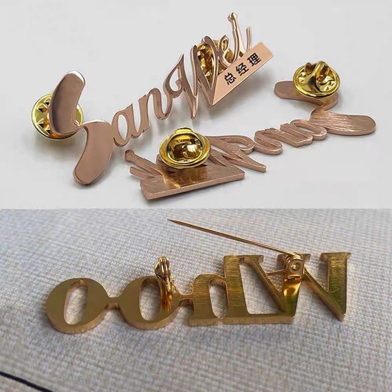 24K金メッキブローチカスタム龍年透かしバッジ金属工牌胸牌高級金色文字彫刻|undefined