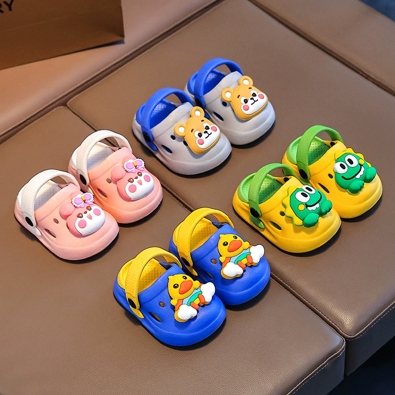 Детская летняя пляжная обувь «крокодил», Нескользящие сандалии для маленьких девочек, домашняя верхняя одежда с героями мультфильмов, сандалии для родителей и детей