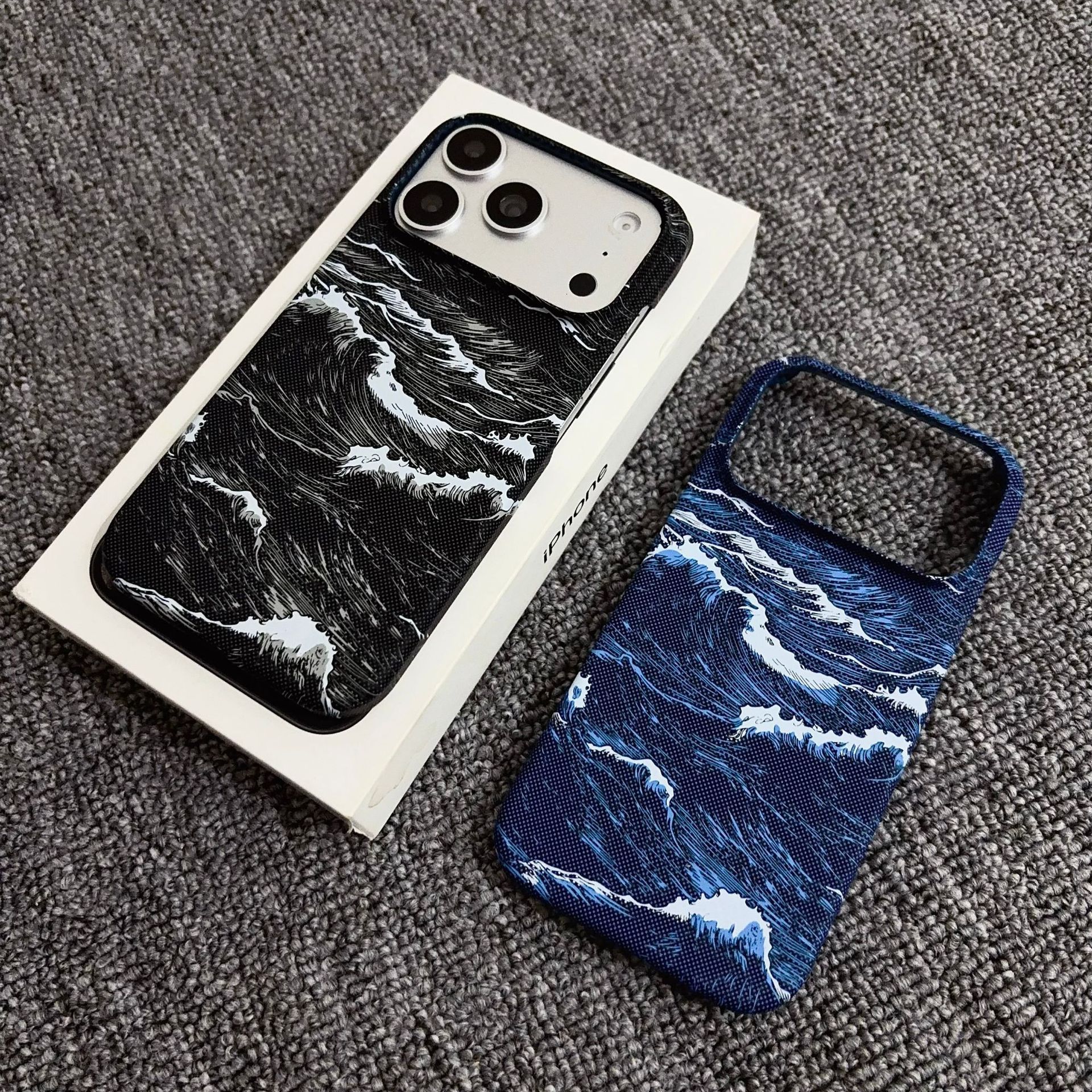 适用iPhone18Promax凯夫拉纹磁吸手机壳苹果17碳纤维纹半包保护套