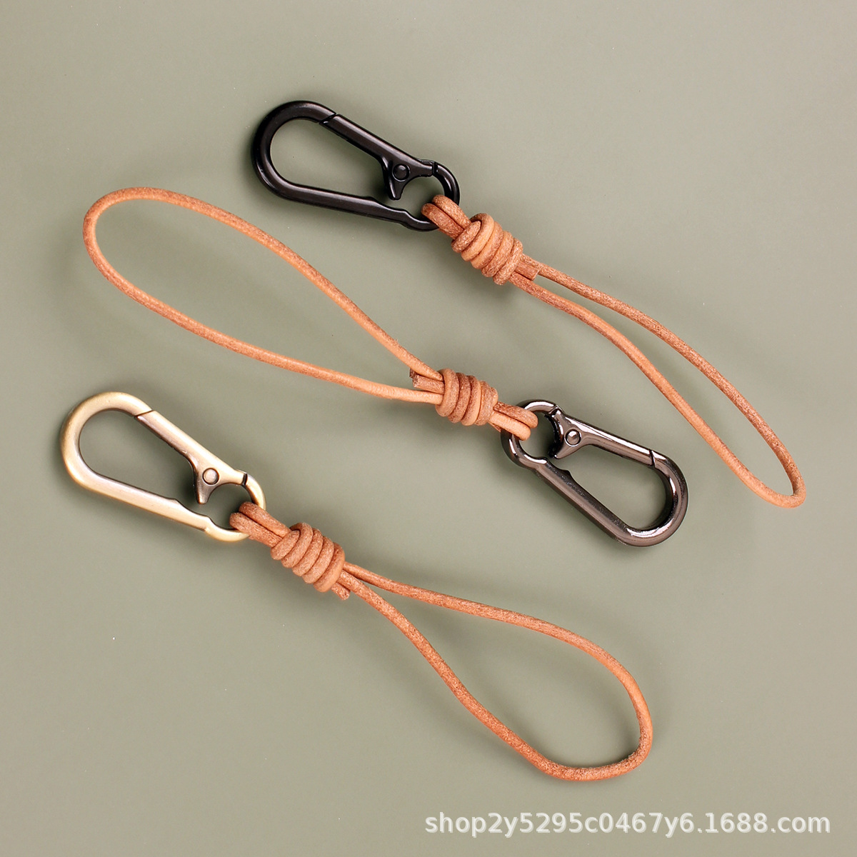 Wholesale Cowhide Rope Car Key Lanyard Carabiner Luggage Clothing Pendant Hand-Wrapped Rope Simple Mobile Phone Anti-Lost