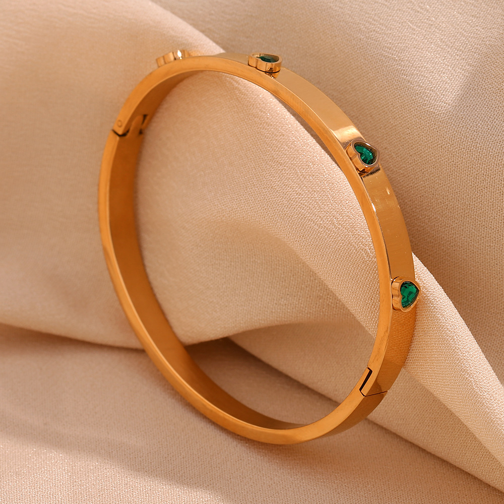 Fashion Special-interest Stainless Steel Micro-inlaid Peach Heart Bracelet For Women