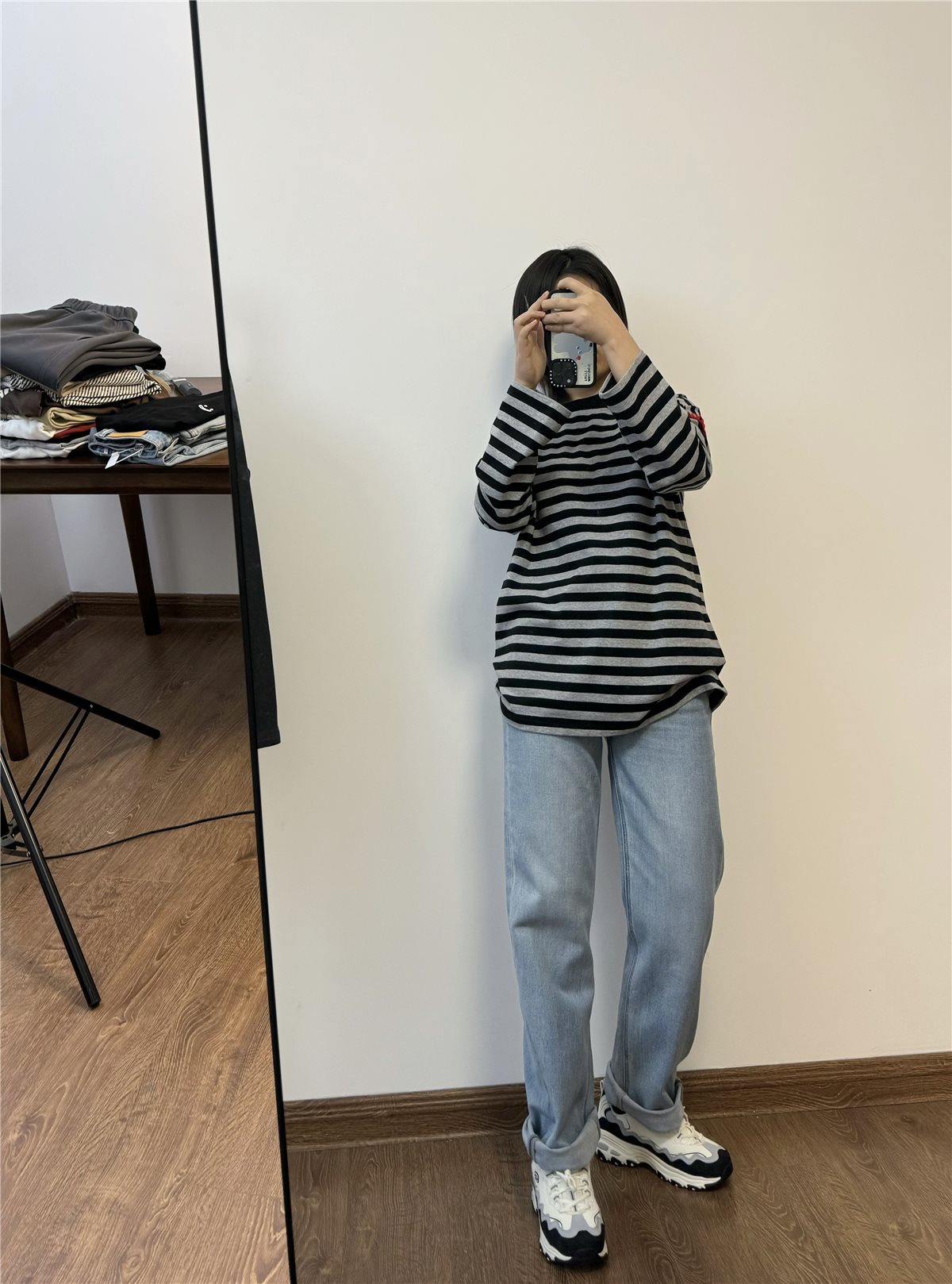 매일 공급 새로운 스타일 높은 허리 올매치 하이 퀄리티 부드러운 원단 멀티 분위기 슬리밍 라이트 블루 여성용 작은 스트레이트 레그 청바지