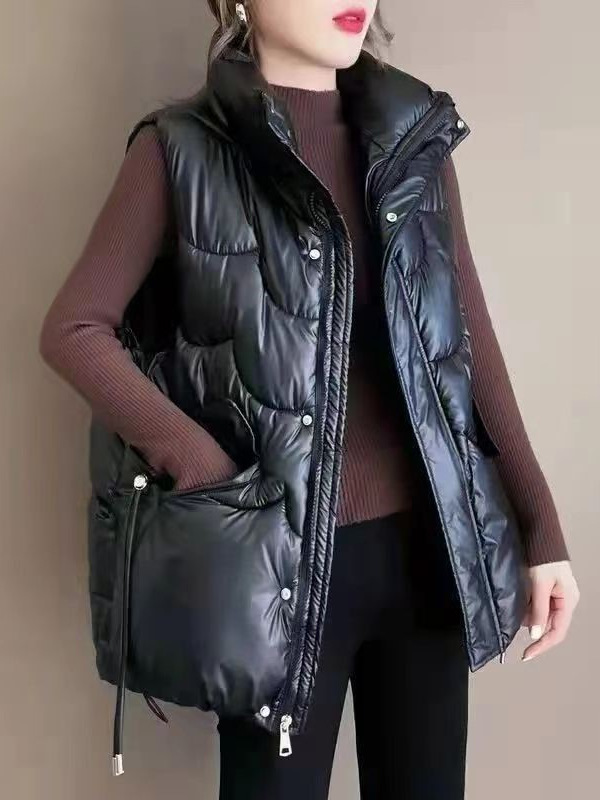 2024韓国版の無料の光沢のある羽毛の綿の甲の女性の短い項のゆったりしている立襟の馬は冬の外で肩のベストを着ます。