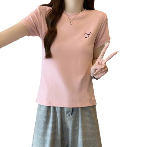 92% Cotton Summer New Embroidered Butterfly Knot Design Women's Fitted Short Sleeve T-Shirt Petite Women's Short-Sleeve T-Shirt with Square Shoulder Top