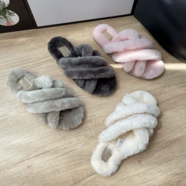 女式雪地靴;厚底拖鞋;平底拖鞋